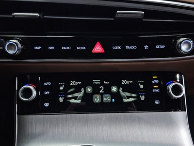 صورة مصغرة 31 لـ 2026 Genesis GV70