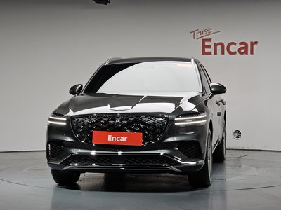 2026 Genesis GV70 photo 2