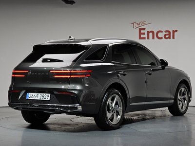 2026 Genesis GV70 photo 6