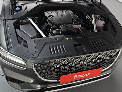 2026 Genesis GV70 photo 8