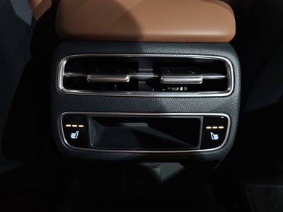 صورة مصغرة 36 لـ 2026 Genesis GV70