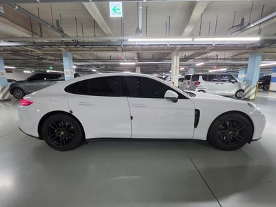2018 Porsche PANAMERA — миниатюра 13
