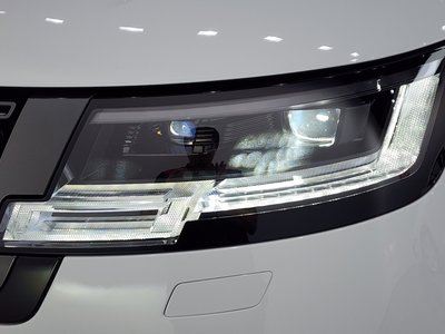 صورة 9 لـ 2025 LAND Rover RANGE ROVER