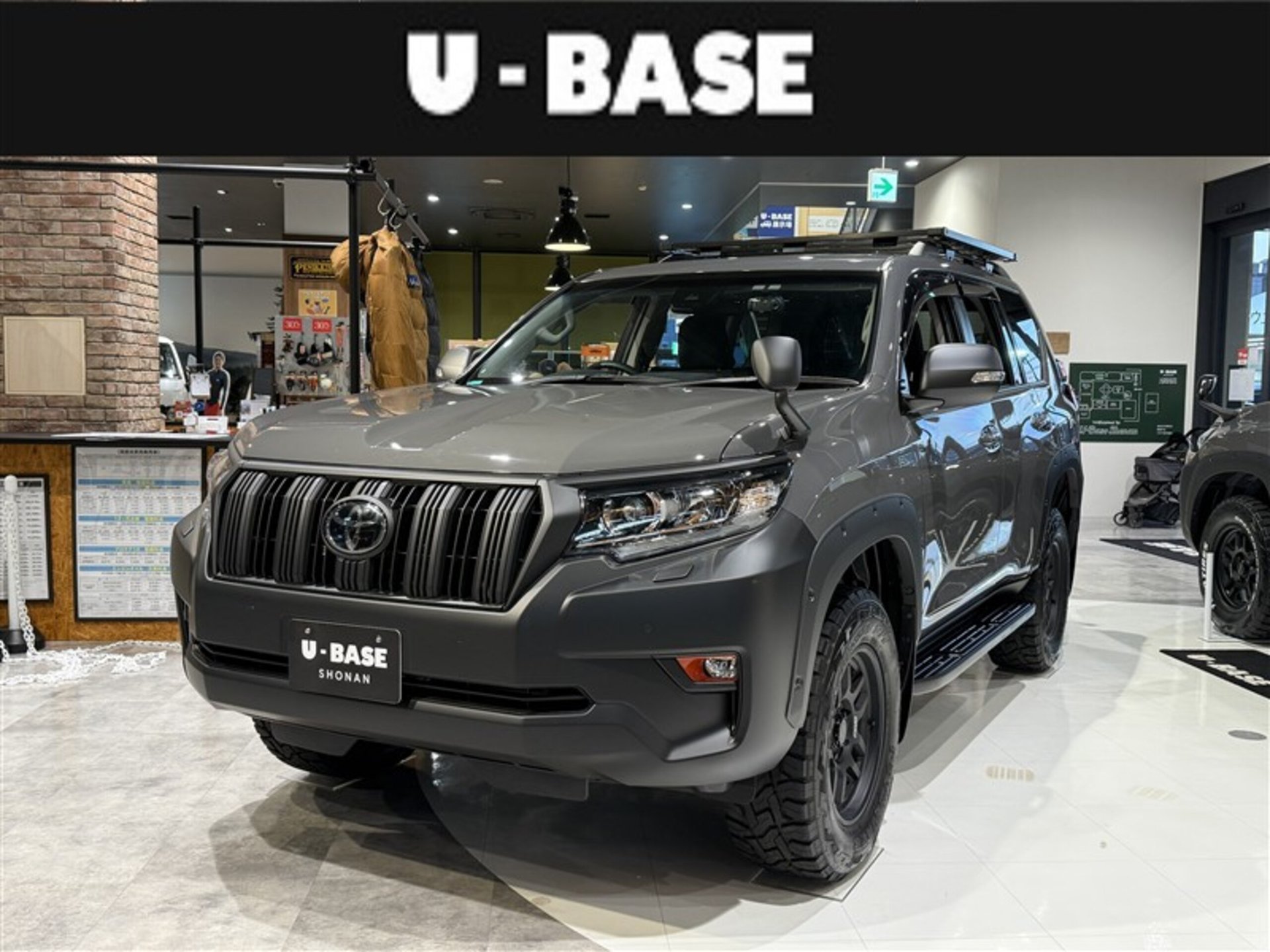 TOYOTA LAND CRUISER PRADO - View 1