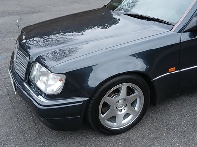 MERCEDES-BENZ E-CLASS - 6