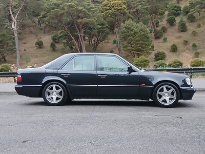 MERCEDES-BENZ E-CLASS - 3