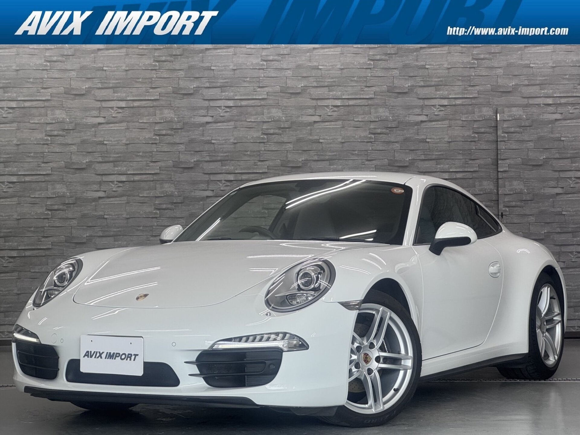 PORSCHE 911 - View 1