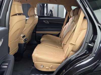 2022 Genesis GV80 — миниатюра 18
