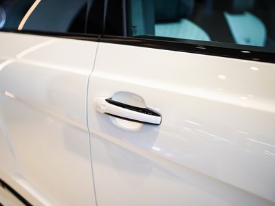 صورة مصغرة 57 لـ 2021 Bentley BENTAYGA