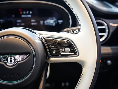 صورة مصغرة 31 لـ 2021 Bentley BENTAYGA