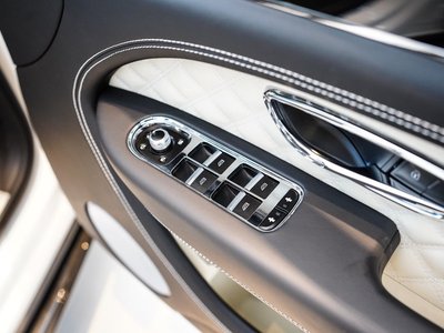 صورة مصغرة 23 لـ 2021 Bentley BENTAYGA