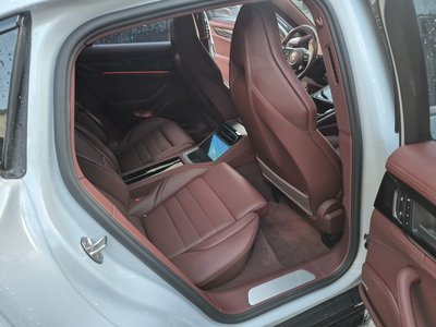 PORSCHE PANAMERA - 10