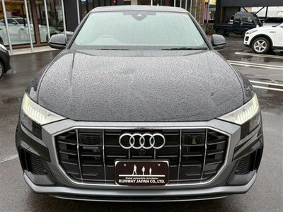 AUDI Q8 - 7