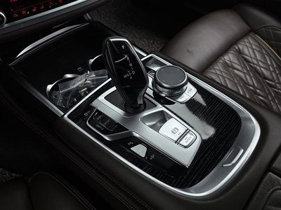 BMW 7 SERIES - 9