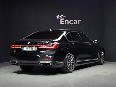 BMW 7 SERIES - 3