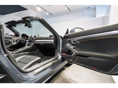 PORSCHE 718 BOXSTER - 7