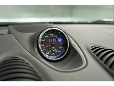 PORSCHE 718 BOXSTER - 9