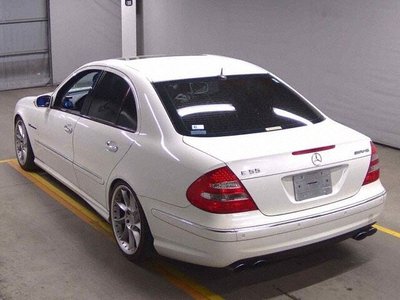 MERCEDES-BENZ E-CLASS - 1