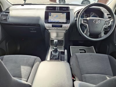 TOYOTA LAND CRUISER PRADO - 9