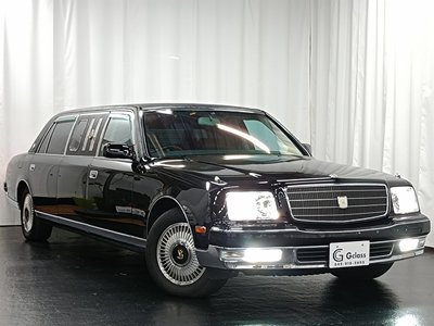 TOYOTA CENTURY - 9