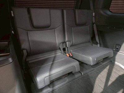 TOYOTA LAND CRUISER 250 - 9