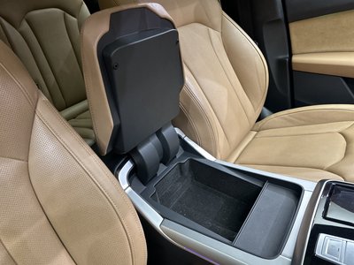 2021 AUDI Q7 — миниатюра 23