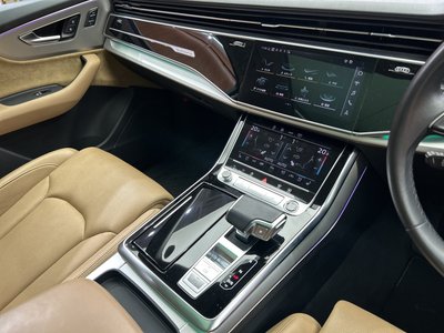2021 AUDI Q7 — миниатюра 17