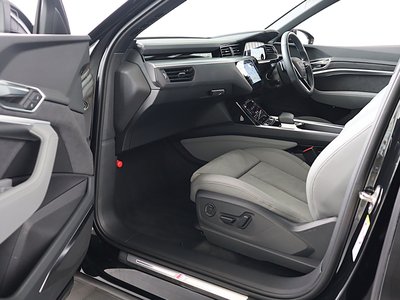 صورة مصغرة 263 لـ 2024 AUDI E-TRON