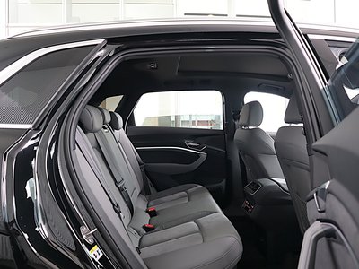 صورة مصغرة 271 لـ 2024 AUDI E-TRON