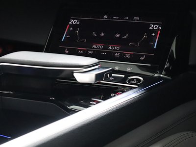 صورة مصغرة 128 لـ 2024 AUDI E-TRON