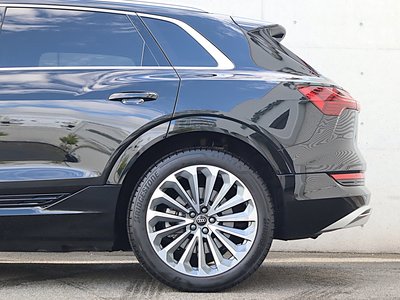 صورة مصغرة 86 لـ 2024 AUDI E-TRON