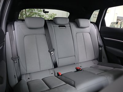 صورة مصغرة 270 لـ 2024 AUDI E-TRON