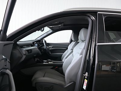 صورة مصغرة 254 لـ 2024 AUDI E-TRON