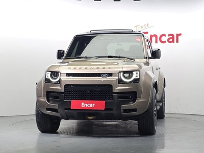 LAND ROVER DEFENDER - 2