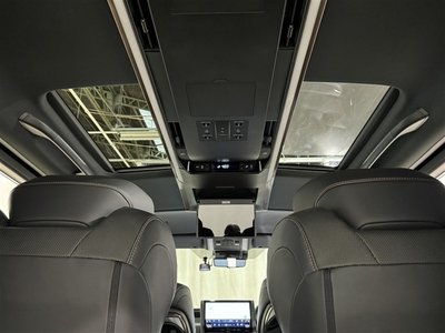 TOYOTA ALPHARD - 9