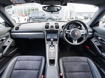 PORSCHE CAYMAN - 6