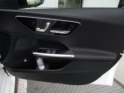 2025 Mercedes-BENZ C-CLASS 缩略图 22