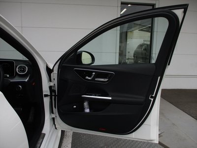 2025 Mercedes-BENZ C-CLASS 缩略图 18