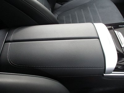 2025 Mercedes-BENZ C-CLASS 缩略图 41