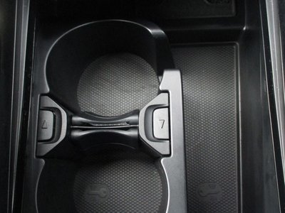 2025 Mercedes-BENZ C-CLASS 缩略图 39