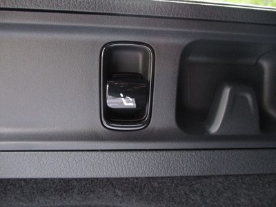 MERCEDES-BENZ C-CLASS - 10