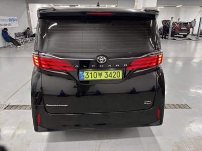 TOYOTA ALPHARD - 2