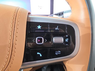 2025 Genesis GV80 thumbnail 23