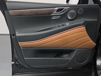 2025 Genesis GV80 thumbnail 14