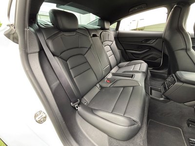 2021 Porsche TAYCAN — миниатюра 34