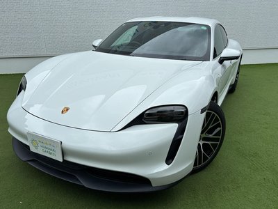 2021 Porsche TAYCAN photo 9