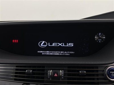 LEXUS LS - 4