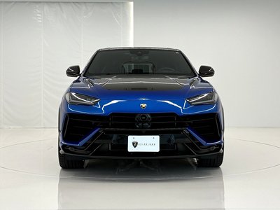 LAMBORGHINI URUS - 6