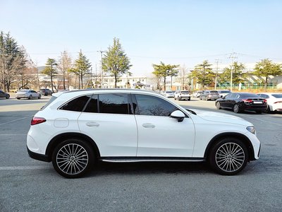 MERCEDES-BENZ GLC - 7