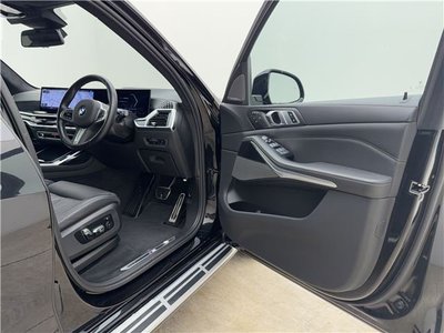 2023 BMW X7 缩略图 23